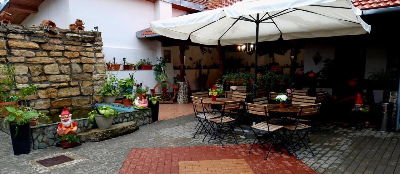 Mehadica House Vila Exterior foto