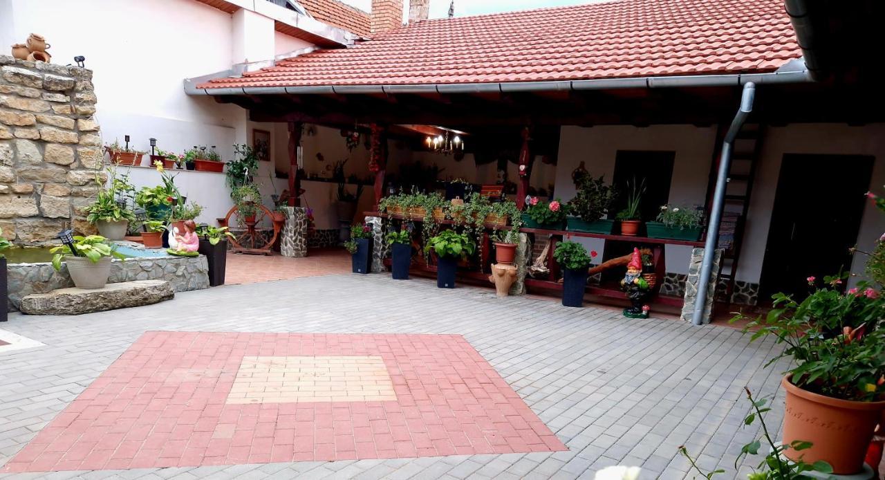 Mehadica House Vila Exterior foto
